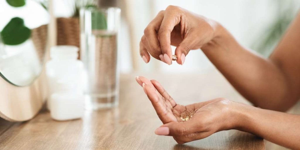 Compléments pour cheveux peau ongles : les secrets d’une beauté naturelle renforcée